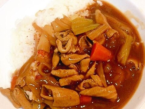 ガッツリ具沢山☆もつ煮込みカレー